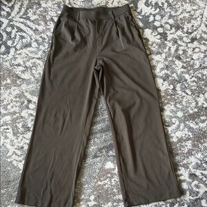 HALARA Wide Leg Pants in Brown